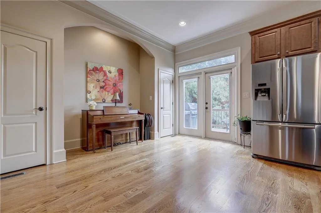 926 Boudreau Court, Sandy Springs, Georgia 30328, 3 Bedrooms Bedrooms, ,3 BathroomsBathrooms,Residential,Sold,926 Boudreau Court,6664747