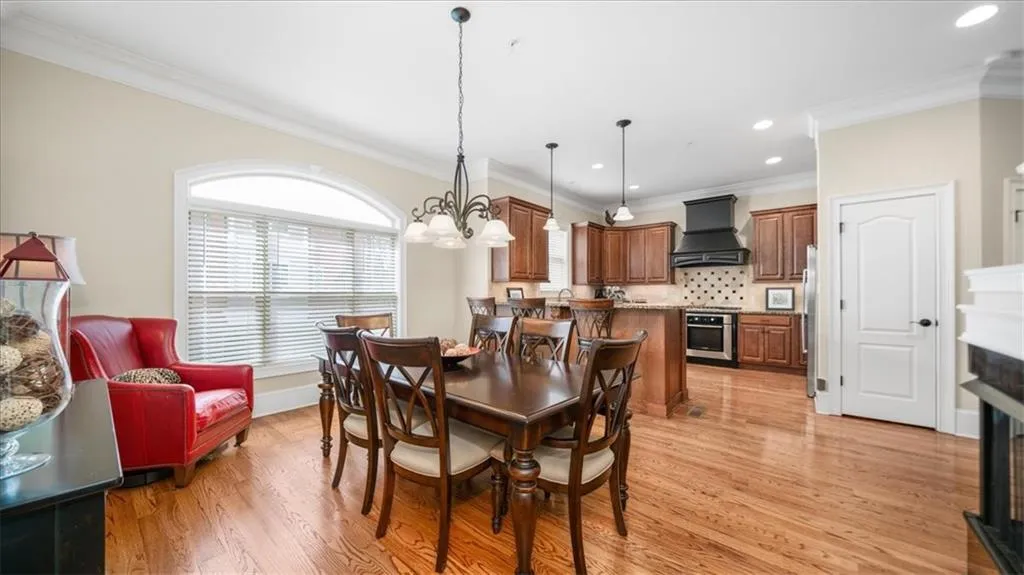 934 Delaronde Court, Atlanta, Georgia 30328, 3 Bedrooms Bedrooms, ,3 BathroomsBathrooms,Residential,Sold,934 Delaronde Court,7351050 934 Delaronde Court, Atlanta, Georgia 30328, 3 Bedrooms Bedrooms, ,3 BathroomsBathrooms,Residential,Sold,934 Delaronde Court,7351050