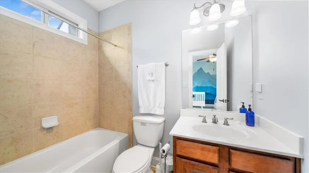 934 Delaronde Court, Atlanta, Georgia 30328, 3 Bedrooms Bedrooms, ,3 BathroomsBathrooms,Residential,Sold,934 Delaronde Court,7351050 934 Delaronde Court, Atlanta, Georgia 30328, 3 Bedrooms Bedrooms, ,3 BathroomsBathrooms,Residential,Sold,934 Delaronde Court,7351050