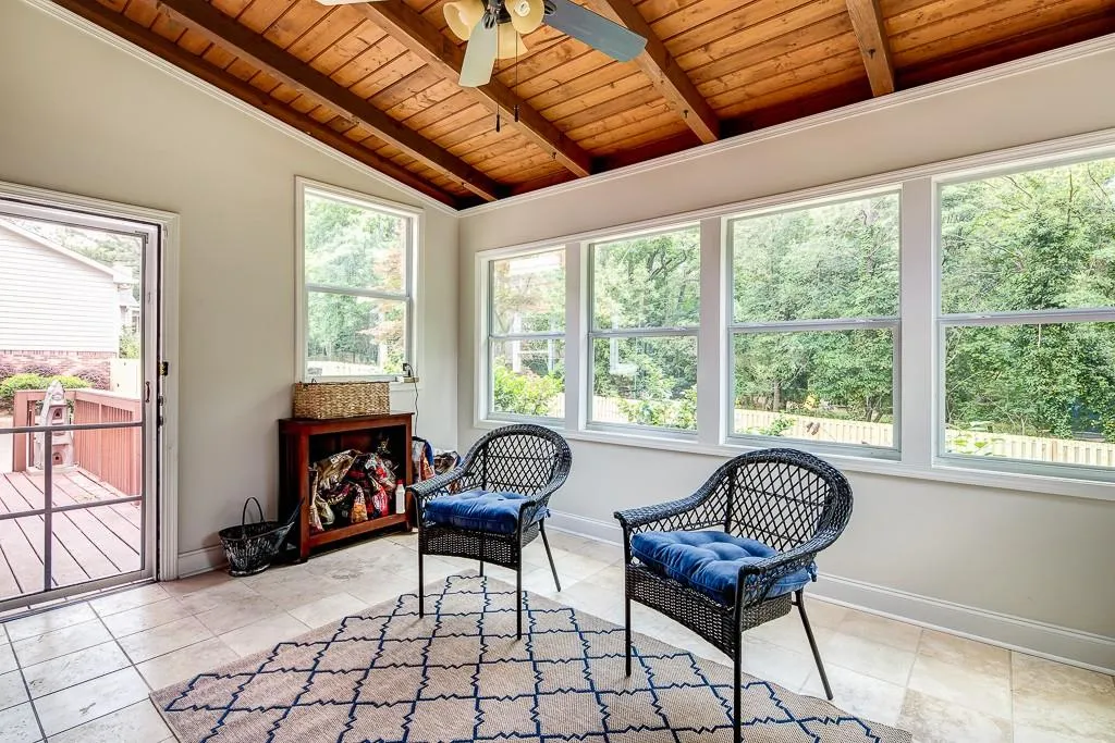 6810 Hunters Trace Circle, Sandy Springs, Georgia 30328, 5 Bedrooms Bedrooms, ,2 BathroomsBathrooms,Residential,Sold,6810 Hunters Trace Circle,5702180