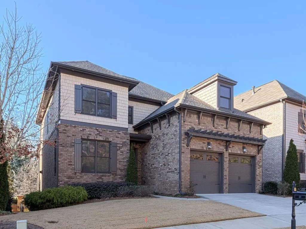 455 Glenmanor Court, Atlanta, Georgia 30328, 6 Bedrooms Bedrooms, ,5 BathroomsBathrooms,Residential,Sold,455 Glenmanor Court,5951941