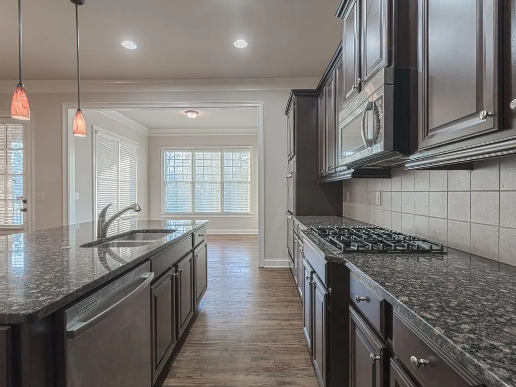 455 Glenmanor Court, Atlanta, Georgia 30328, 6 Bedrooms Bedrooms, ,5 BathroomsBathrooms,Residential,Sold,455 Glenmanor Court,5951941