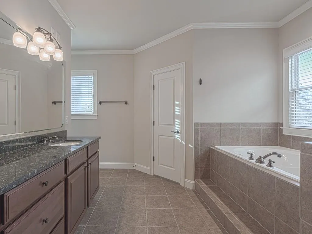 455 Glenmanor Court, Atlanta, Georgia 30328, 6 Bedrooms Bedrooms, ,5 BathroomsBathrooms,Residential,Sold,455 Glenmanor Court,5951941