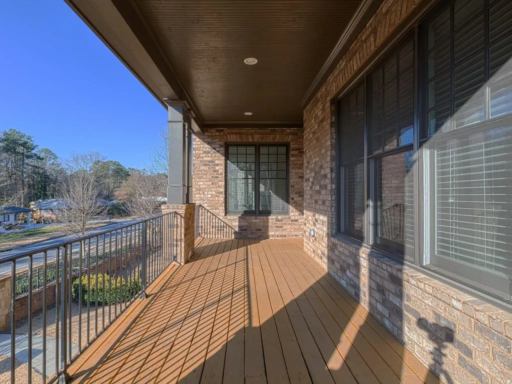 455 Glenmanor Court, Atlanta, Georgia 30328, 6 Bedrooms Bedrooms, ,5 BathroomsBathrooms,Residential,Sold,455 Glenmanor Court,5951941