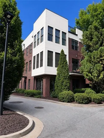 711 Dekalb #711 Avenue Ne, Atlanta, Georgia 30307