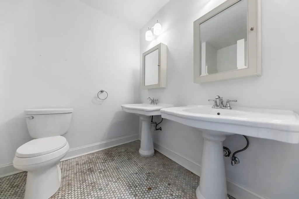 4781 E Conway Drive Nw, Atlanta, Georgia 30327, 5 Bedrooms Bedrooms, ,5 BathroomsBathrooms,Residential,Sold,4781 E Conway Drive Nw,6703473