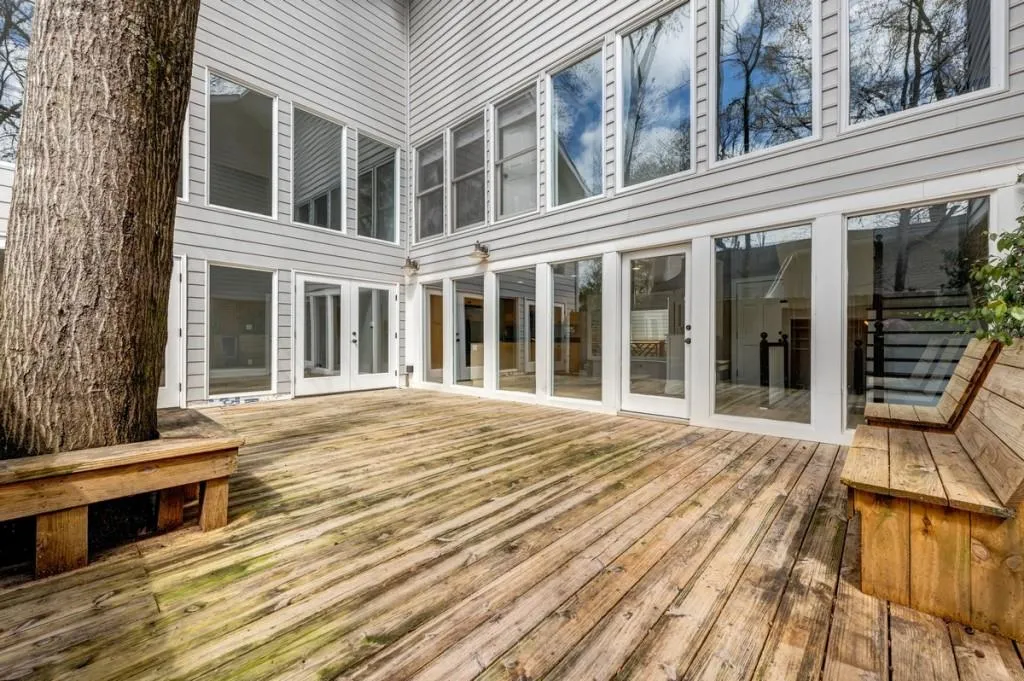 4781 E Conway Drive Nw, Atlanta, Georgia 30327, 5 Bedrooms Bedrooms, ,5 BathroomsBathrooms,Residential,Sold,4781 E Conway Drive Nw,6703473