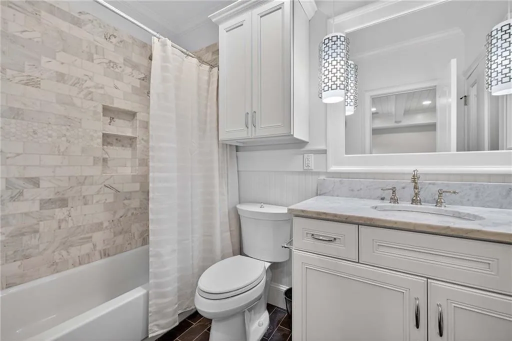 615 Burke Road Ne, Atlanta, Georgia 30305, 6 Bedrooms Bedrooms, ,5 BathroomsBathrooms,Residential,For Sale,615 Burke Road Ne,7658270