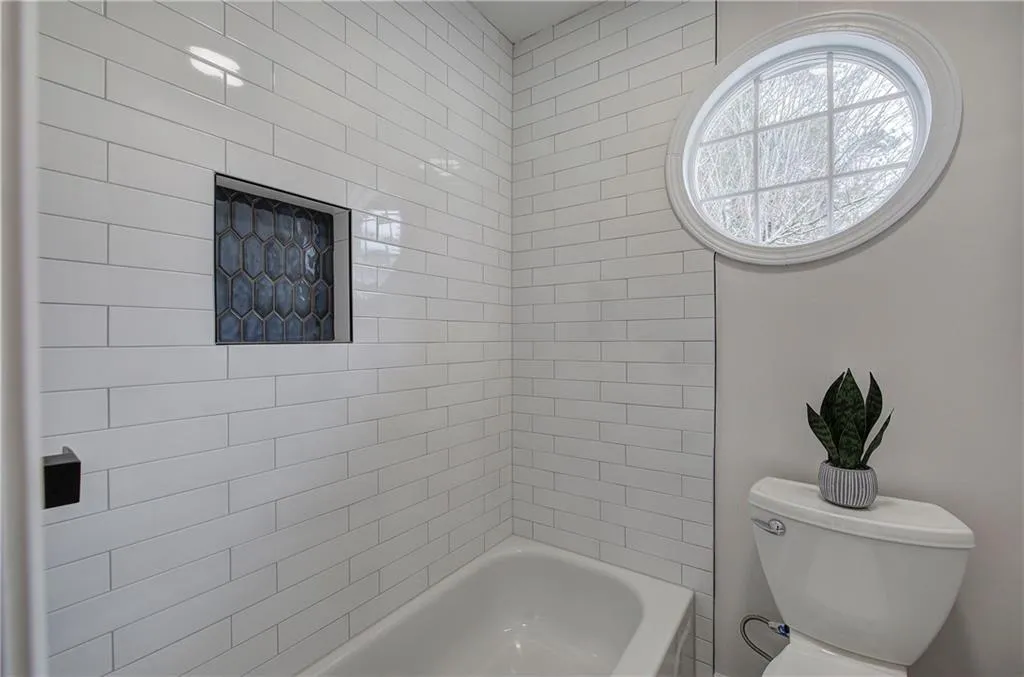 30 Westfair Court, Atlanta, Georgia 30328, 3 Bedrooms Bedrooms, ,2 BathroomsBathrooms,Residential,For Sale,30 Westfair Court,7707018