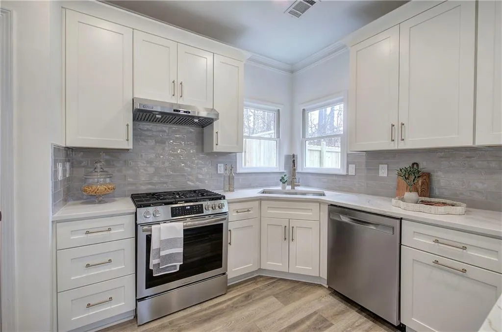 30 Westfair Court, Atlanta, Georgia 30328, 3 Bedrooms Bedrooms, ,2 BathroomsBathrooms,Residential,For Sale,30 Westfair Court,7707018