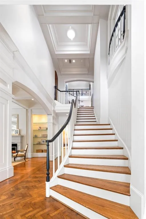516 Tara Trail, Atlanta, Georgia 30327, 5 Bedrooms Bedrooms, ,5 BathroomsBathrooms,Residential,For Sale,516 Tara Trail,7750099