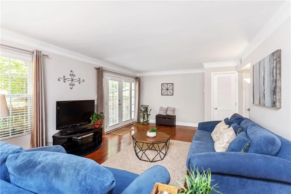 6980 Roswell Road Unit A3, Atlanta, Georgia 30328, 3 Bedrooms Bedrooms, ,2 BathroomsBathrooms,Residential,Sold,6980 Roswell Road Unit A3,6607463