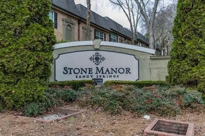 6980 Roswell Road Unit A3, Atlanta, Georgia 30328, 3 Bedrooms Bedrooms, ,2 BathroomsBathrooms,Residential,Sold,6980 Roswell Road Unit A3,6607463