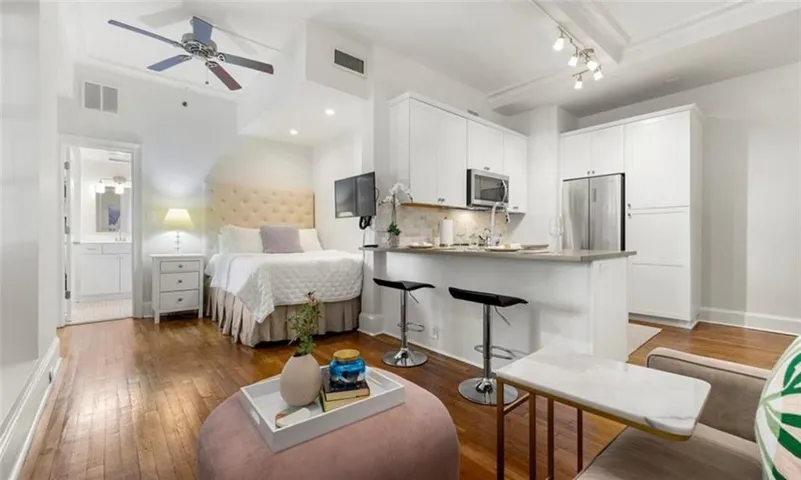 30 5th Street Ne Unit 203, Atlanta, Georgia 30308