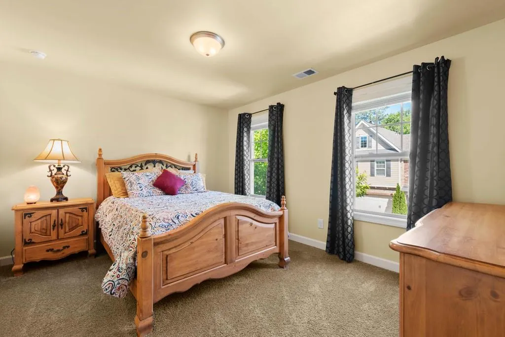 7525 Glisten Avenue, Atlanta, Georgia 30328, 4 Bedrooms Bedrooms, ,3 BathroomsBathrooms,Residential,Sold,7525 Glisten Avenue,6732438