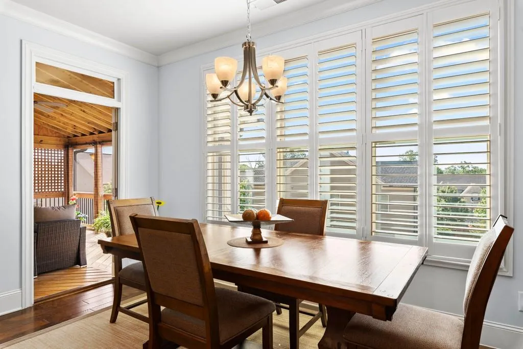 7525 Glisten Avenue, Atlanta, Georgia 30328, 4 Bedrooms Bedrooms, ,3 BathroomsBathrooms,Residential,Sold,7525 Glisten Avenue,6732438