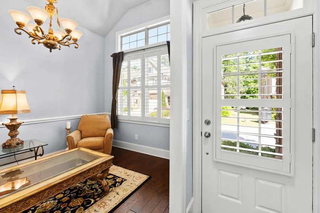 7525 Glisten Avenue, Atlanta, Georgia 30328, 4 Bedrooms Bedrooms, ,3 BathroomsBathrooms,Residential,Sold,7525 Glisten Avenue,6732438