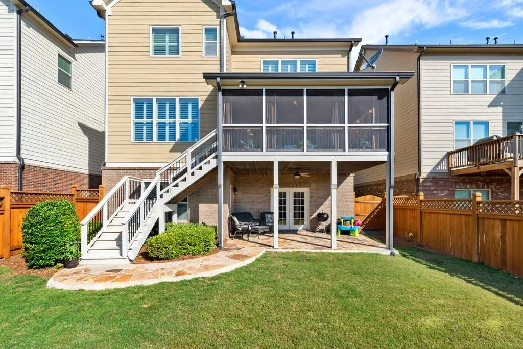 7525 Glisten Avenue, Atlanta, Georgia 30328, 4 Bedrooms Bedrooms, ,3 BathroomsBathrooms,Residential,Sold,7525 Glisten Avenue,6732438