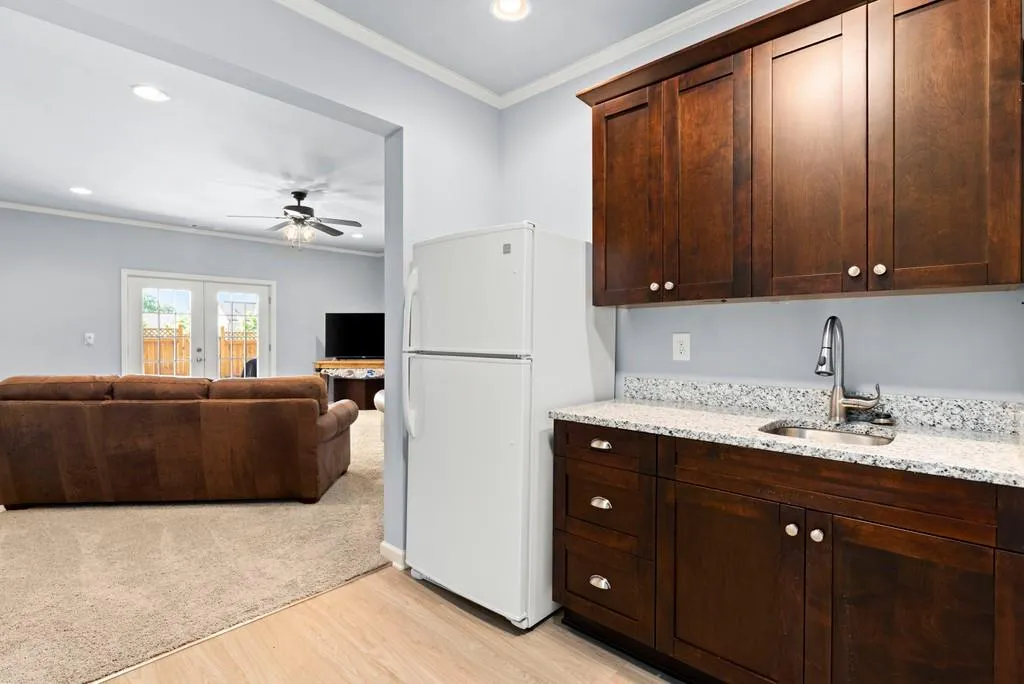 7525 Glisten Avenue, Atlanta, Georgia 30328, 4 Bedrooms Bedrooms, ,3 BathroomsBathrooms,Residential,Sold,7525 Glisten Avenue,6732438