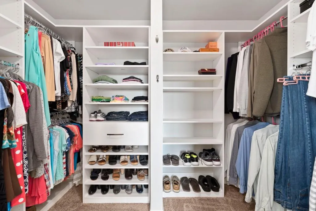 7525 Glisten Avenue, Atlanta, Georgia 30328, 4 Bedrooms Bedrooms, ,3 BathroomsBathrooms,Residential,Sold,7525 Glisten Avenue,6732438