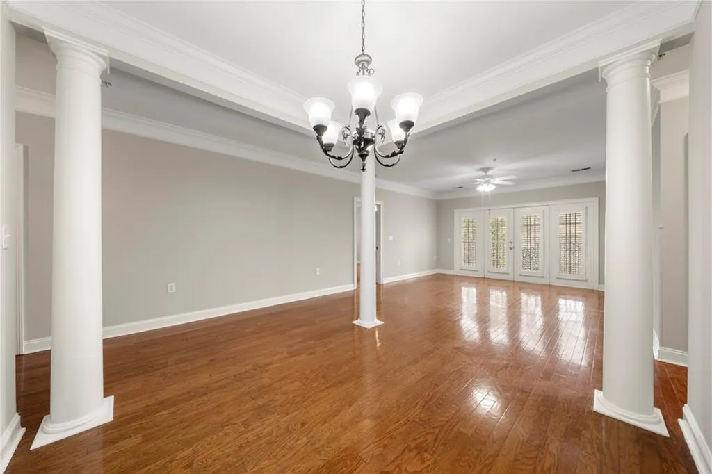 5415 Northland Drive Unit 305, Atlanta, Georgia 30342, 2 Bedrooms Bedrooms, ,2 BathroomsBathrooms,Residential,Sold,5415 Northland Drive Unit 305,7174781