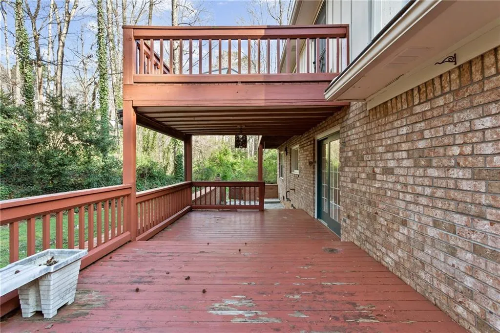 6420 Tanacrest Court, Sandy Springs, Georgia 30328, 4 Bedrooms Bedrooms, ,2 BathroomsBathrooms,Residential,Sold,6420 Tanacrest Court,6902570