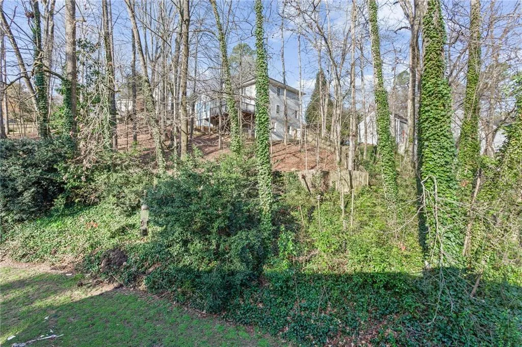 6420 Tanacrest Court, Sandy Springs, Georgia 30328, 4 Bedrooms Bedrooms, ,2 BathroomsBathrooms,Residential,Sold,6420 Tanacrest Court,6902570