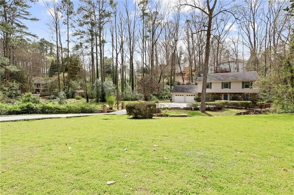6420 Tanacrest Court, Sandy Springs, Georgia 30328, 4 Bedrooms Bedrooms, ,2 BathroomsBathrooms,Residential,Sold,6420 Tanacrest Court,6902570