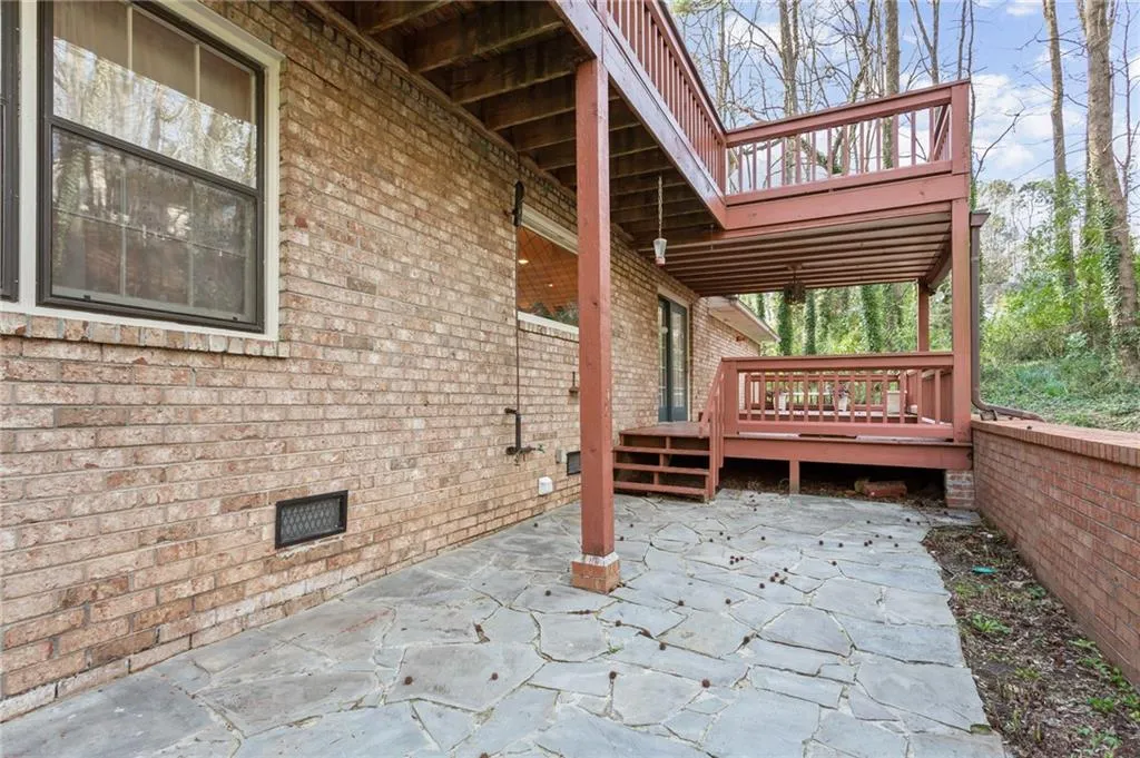 6420 Tanacrest Court, Sandy Springs, Georgia 30328, 4 Bedrooms Bedrooms, ,2 BathroomsBathrooms,Residential,Sold,6420 Tanacrest Court,6902570