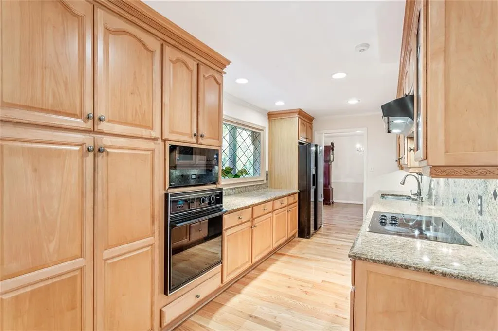 6420 Tanacrest Court, Sandy Springs, Georgia 30328, 4 Bedrooms Bedrooms, ,2 BathroomsBathrooms,Residential,Sold,6420 Tanacrest Court,6902570