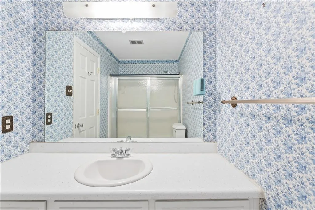 6420 Tanacrest Court, Sandy Springs, Georgia 30328, 4 Bedrooms Bedrooms, ,2 BathroomsBathrooms,Residential,Sold,6420 Tanacrest Court,6902570