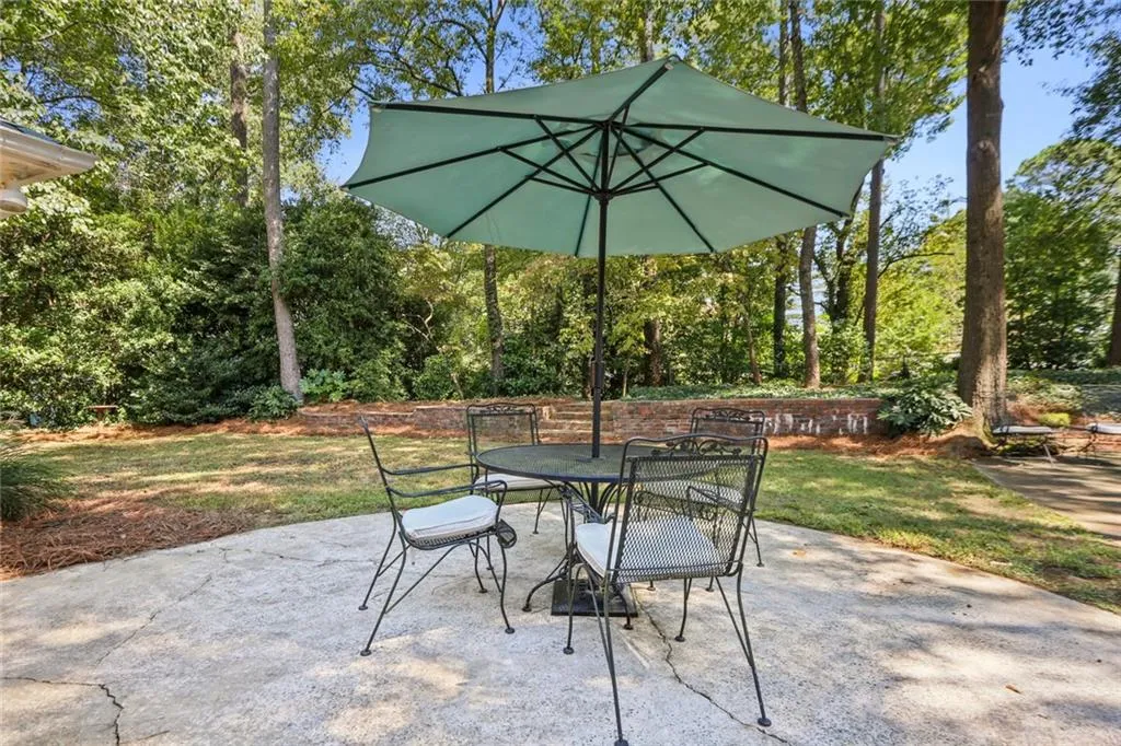 4845 Northway Drive, Atlanta, Georgia 30342, 3 Bedrooms Bedrooms, ,2 BathroomsBathrooms,Residential,Sold,4845 Northway Drive,6951170
