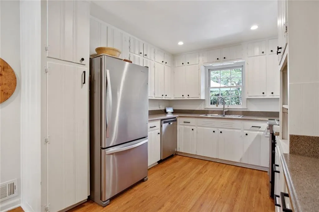 4845 Northway Drive, Atlanta, Georgia 30342, 3 Bedrooms Bedrooms, ,2 BathroomsBathrooms,Residential,Sold,4845 Northway Drive,6951170
