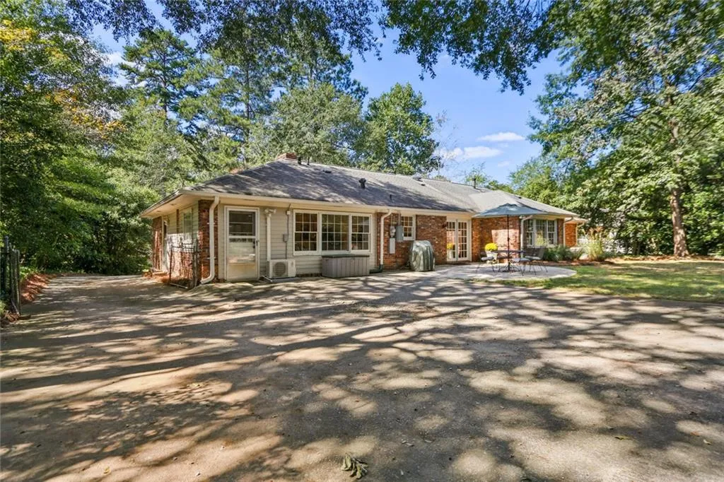 4845 Northway Drive, Atlanta, Georgia 30342, 3 Bedrooms Bedrooms, ,2 BathroomsBathrooms,Residential,Sold,4845 Northway Drive,6951170