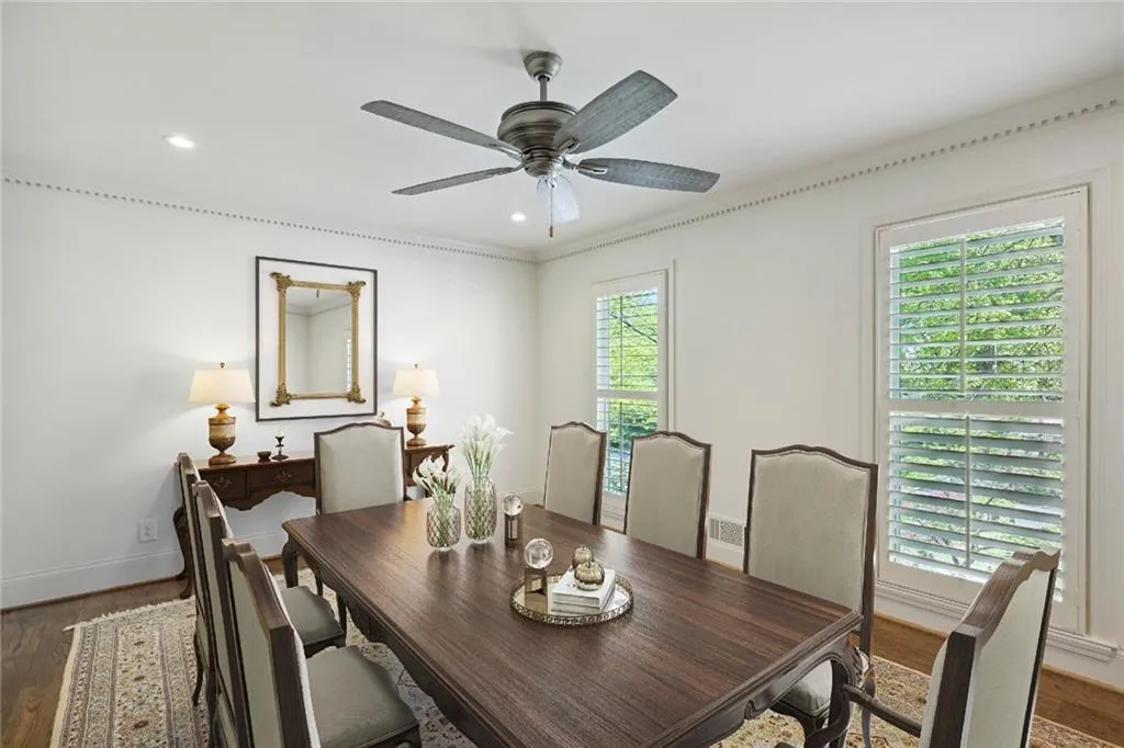 6930 Hunters Knoll Ne, Sandy Springs, Georgia 30328, 4 Bedrooms Bedrooms, ,4 BathroomsBathrooms,Residential,Sold,6930 Hunters Knoll Ne,7201851