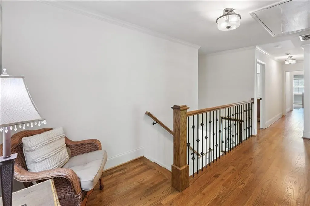 6930 Hunters Knoll Ne, Sandy Springs, Georgia 30328, 4 Bedrooms Bedrooms, ,4 BathroomsBathrooms,Residential,Sold,6930 Hunters Knoll Ne,7201851