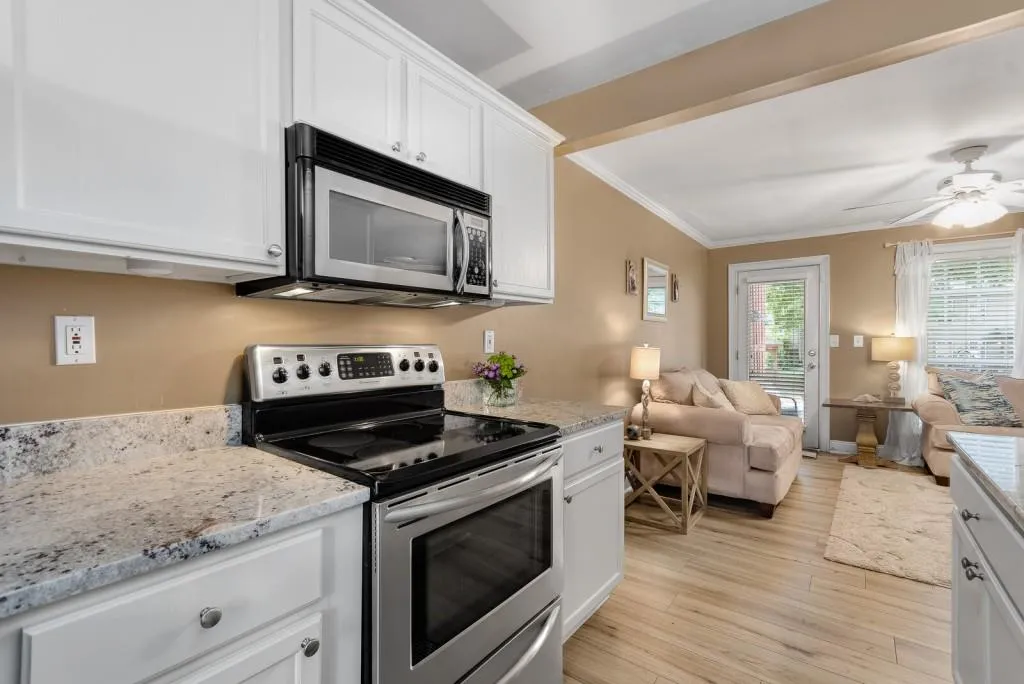 1003 Masons Creek Circle, Atlanta, Georgia 30350, 2 Bedrooms Bedrooms, ,2 BathroomsBathrooms,Residential,Sold,1003 Masons Creek Circle,6898720