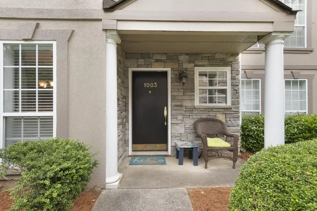 1003 Masons Creek Circle, Atlanta, Georgia 30350, 2 Bedrooms Bedrooms, ,2 BathroomsBathrooms,Residential,Sold,1003 Masons Creek Circle,6898720