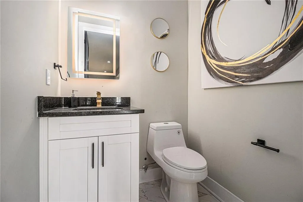 Guest 1/2 bathroom Guest 1/2 bathroom