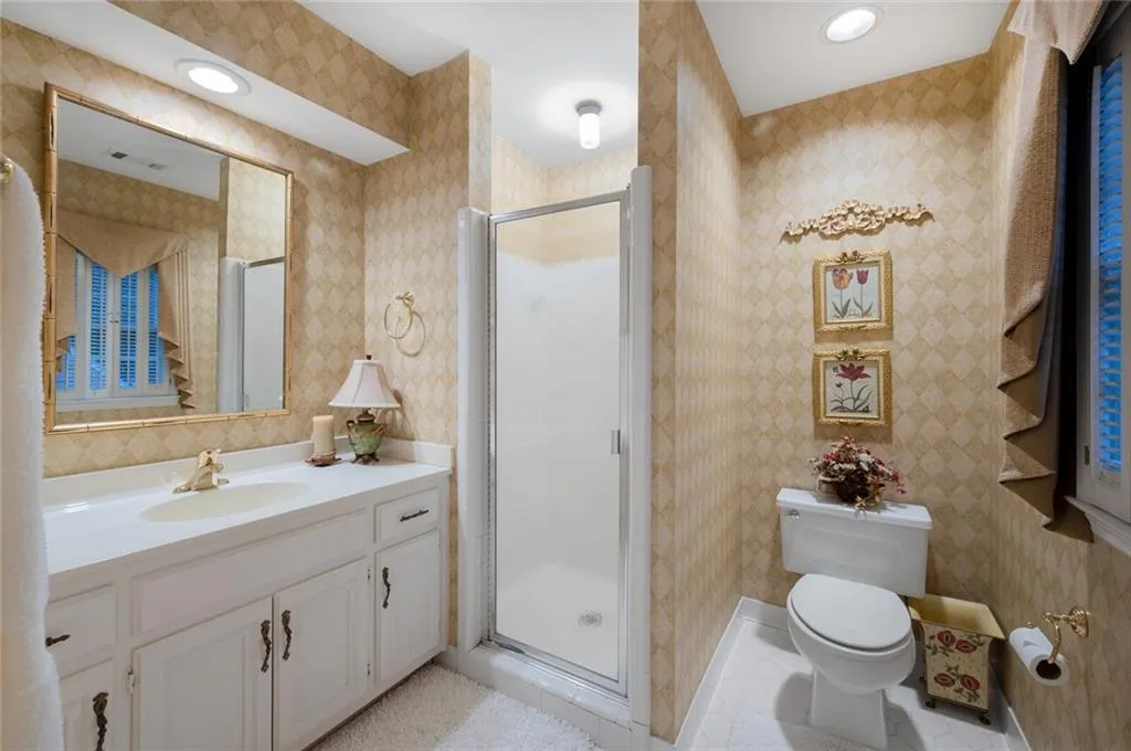 525 Tavern Circle, Sandy Springs, Georgia 30350, 5 Bedrooms Bedrooms, ,4 BathroomsBathrooms,Residential,Sold,525 Tavern Circle,7020655