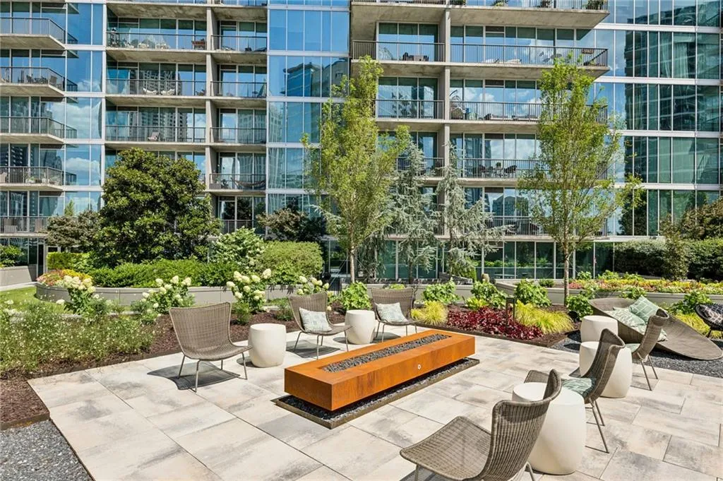 1080 Peachtree Street Ne Unit 1312, Atlanta, Georgia 30309, 2 Bedrooms Bedrooms, ,2 BathroomsBathrooms,Residential,For Sale,1080 Peachtree Street Ne Unit 1312,7651711