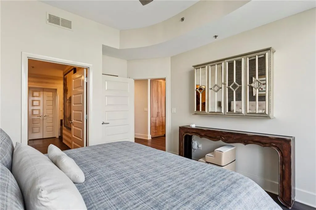 1080 Peachtree Street Ne Unit 1312, Atlanta, Georgia 30309, 2 Bedrooms Bedrooms, ,2 BathroomsBathrooms,Residential,For Sale,1080 Peachtree Street Ne Unit 1312,7651711