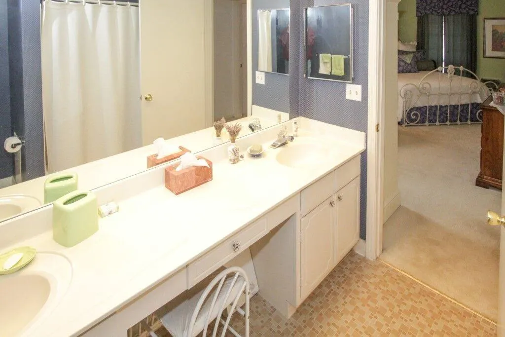 6851 Roswell Road Unit H-35, Sandy Springs, Georgia 30328, 2 Bedrooms Bedrooms, ,2 BathroomsBathrooms,Residential,Sold,6851 Roswell Road Unit H-35,5966267