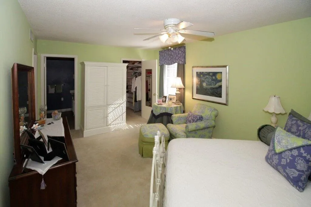 6851 Roswell Road Unit H-35, Sandy Springs, Georgia 30328, 2 Bedrooms Bedrooms, ,2 BathroomsBathrooms,Residential,Sold,6851 Roswell Road Unit H-35,5966267