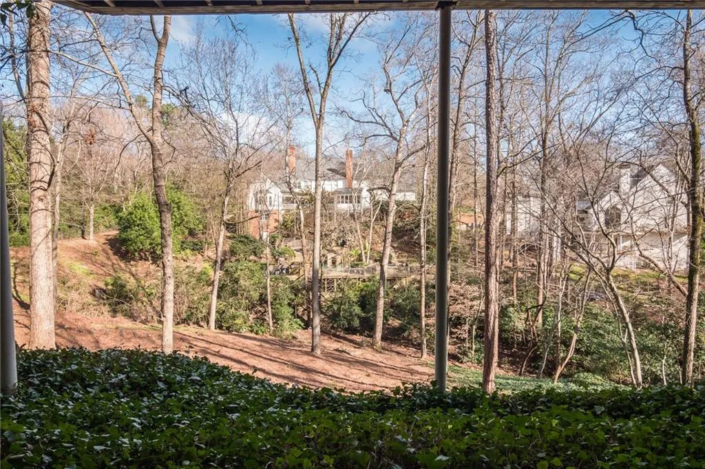 730 Wood Duck Court, Sandy Springs, Georgia 30327, 5 Bedrooms Bedrooms, ,5 BathroomsBathrooms,Residential,Sold,730 Wood Duck Court,6986567