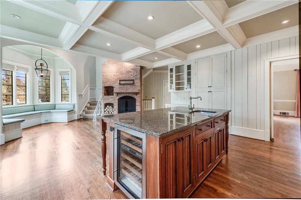 730 Wood Duck Court, Sandy Springs, Georgia 30327, 5 Bedrooms Bedrooms, ,5 BathroomsBathrooms,Residential,Sold,730 Wood Duck Court,6986567