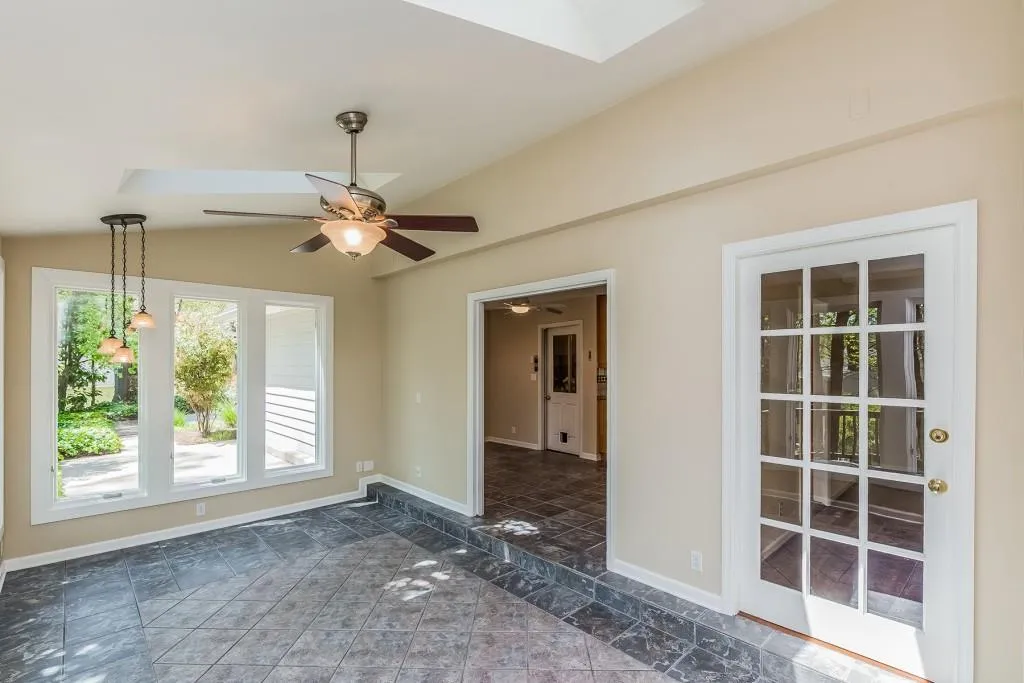 355 Westerhall Court, Atlanta, Georgia 30328, 5 Bedrooms Bedrooms, ,4 BathroomsBathrooms,Residential,Sold,355 Westerhall Court,6024074