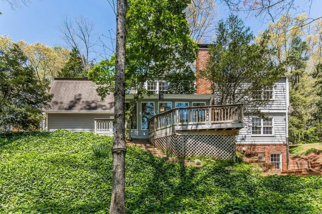 355 Westerhall Court, Atlanta, Georgia 30328, 5 Bedrooms Bedrooms, ,4 BathroomsBathrooms,Residential,Sold,355 Westerhall Court,6024074