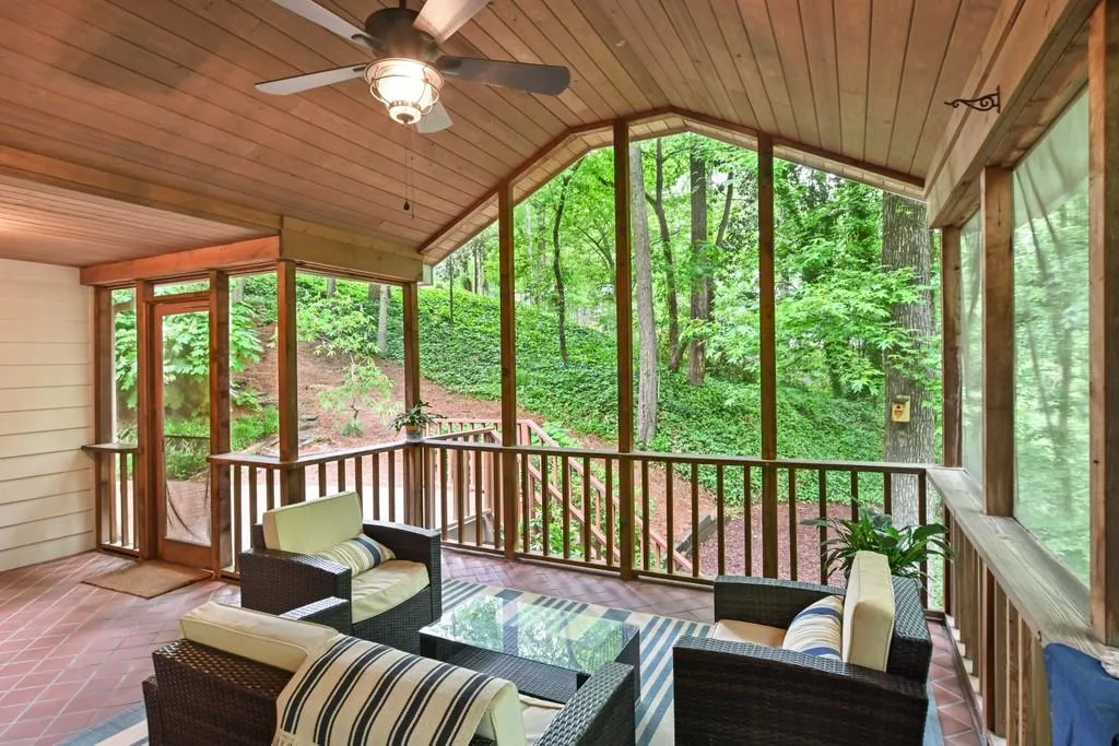 255 River Springs Drive, Atlanta, Georgia 30328, 4 Bedrooms Bedrooms, ,3 BathroomsBathrooms,Residential,Sold,255 River Springs Drive,6880424