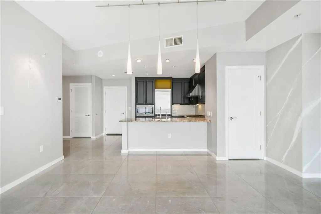 3325 Piedmont Road Ne Unit 1805, Atlanta, Georgia 30305, 2 Bedrooms Bedrooms, ,2 BathroomsBathrooms,Residential,For Sale,3325 Piedmont Road Ne Unit 1805,7631577